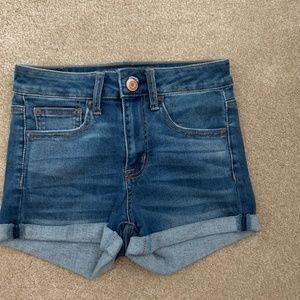 American Eagle Hi-Rise Medium Wash Short Short